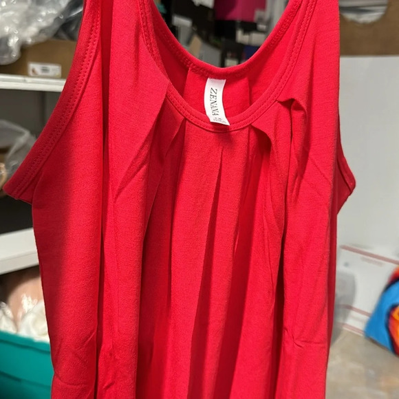 ZENANA OUTFITTERS REVERSIBLE FRONT TOP RUFFLE STYLE Sale 🎉🎉🎉 - Picture 4 of 5